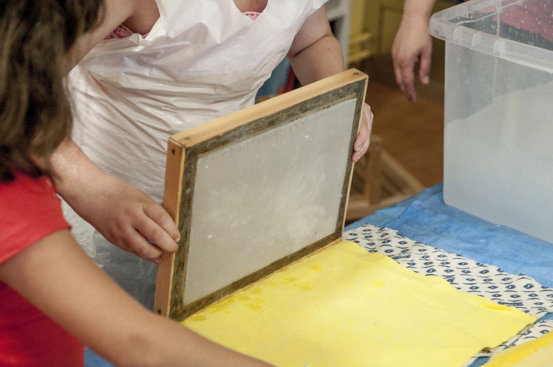 enredando. artesanía na escola