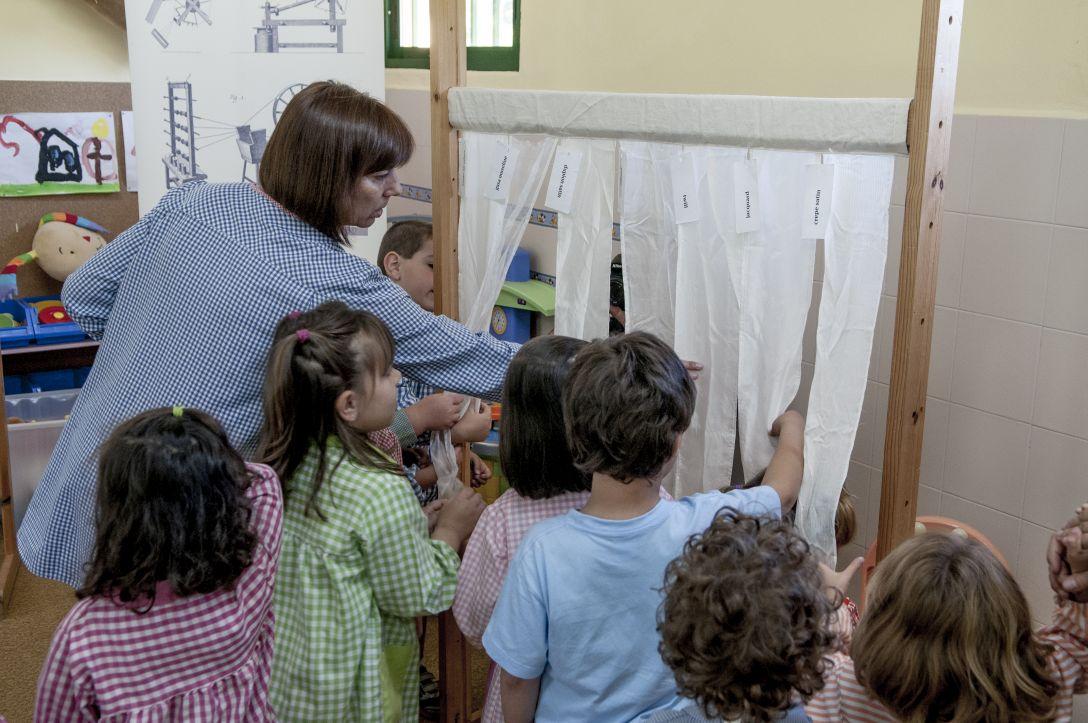 enredando. artesanía na escola